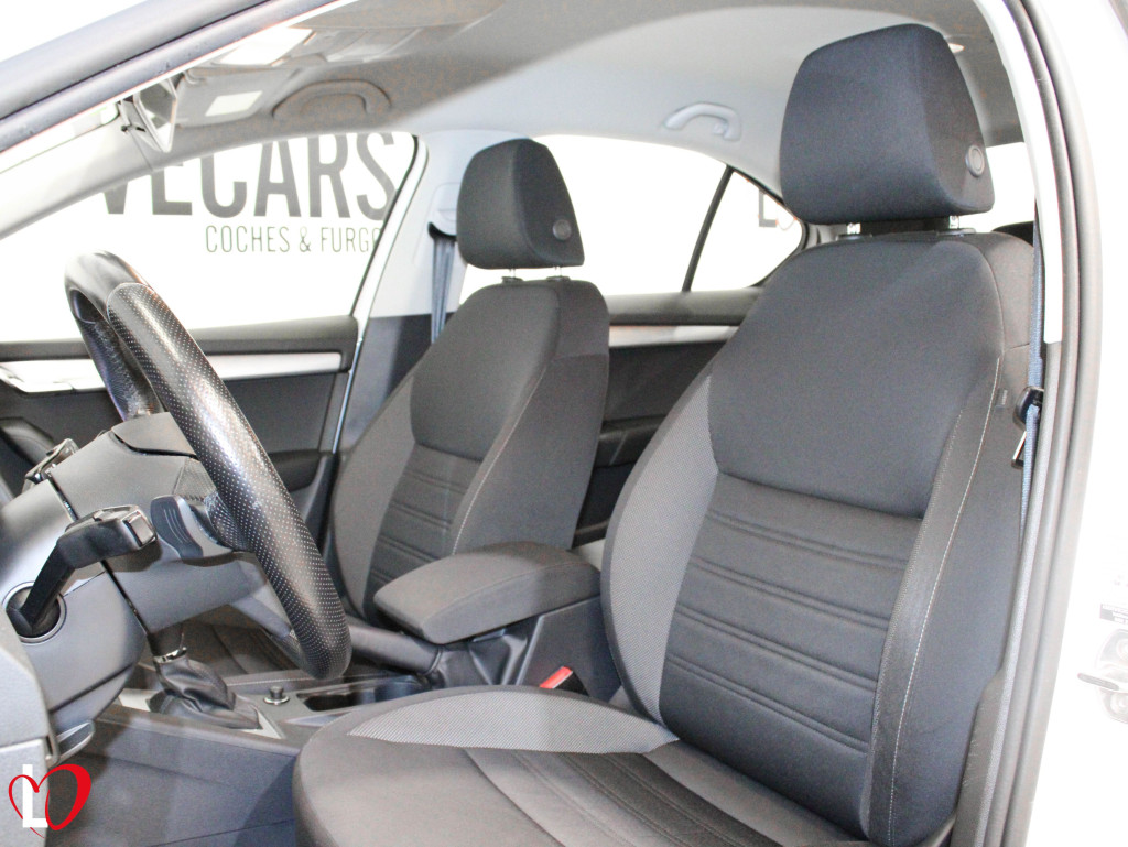 SKODA OCTAVIA 2.0 TDI DSG-7 CR AMBITION 150 de segunda mano