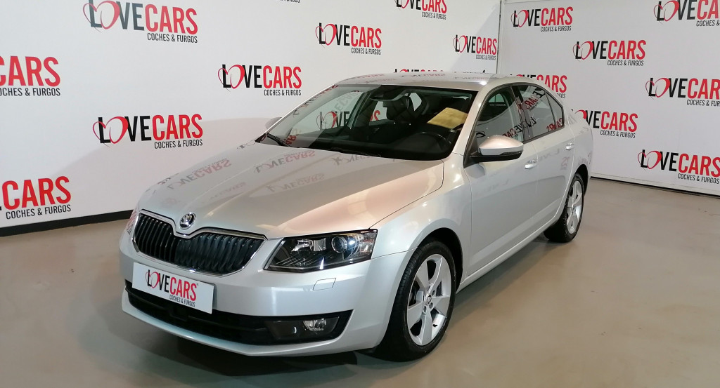 SKODA OCTAVIA 2.0 TDI STYLE DSG 150 de segunda mano