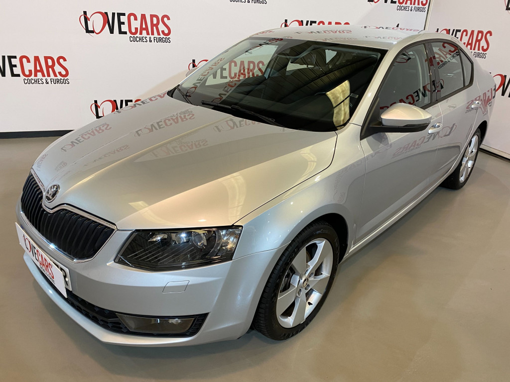 SKODA OCTAVIA 2.0 TDI STYLE DSG 150 de segunda mano