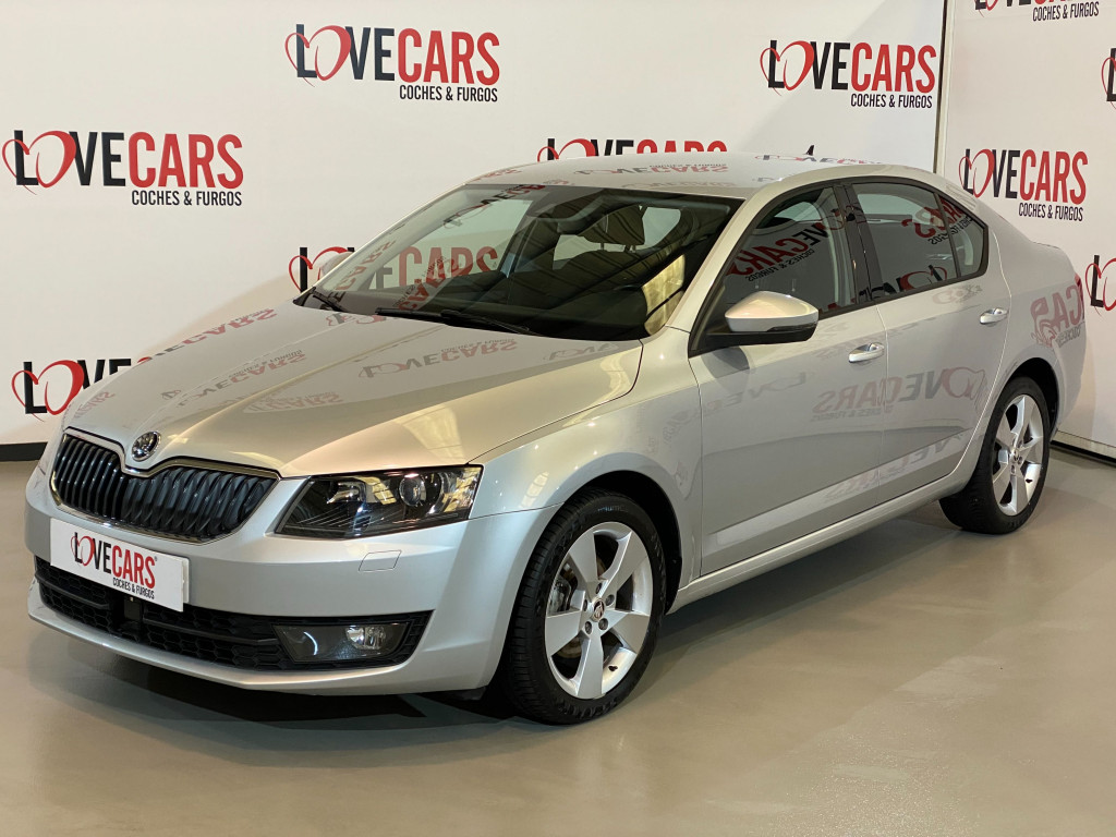 SKODA OCTAVIA 2.0 TDI STYLE DSG 150 de segunda mano