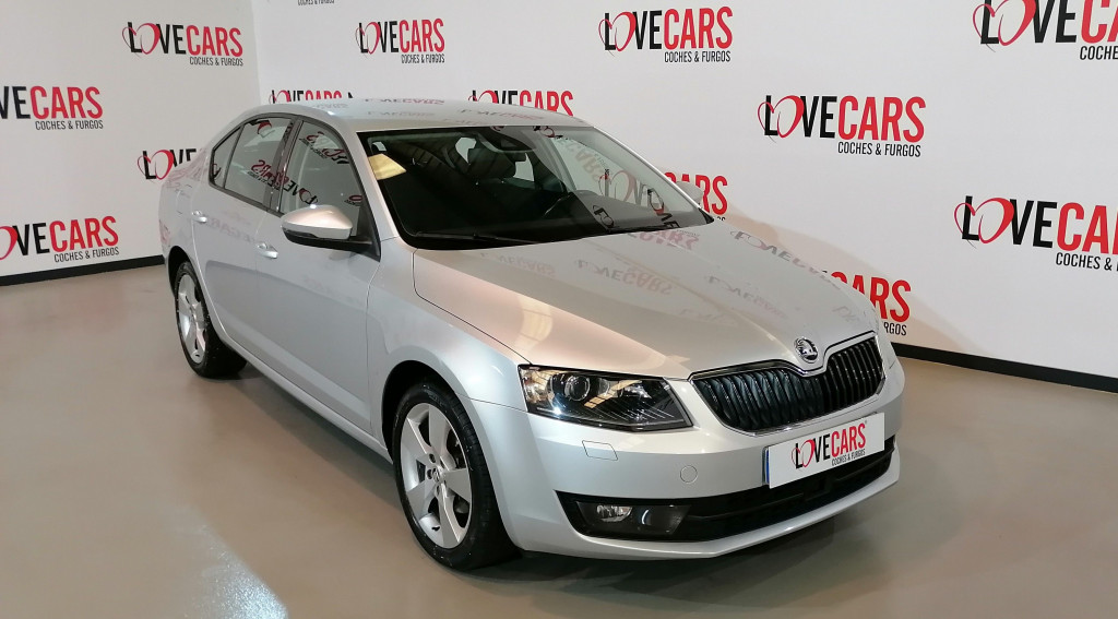 SKODA OCTAVIA 2.0 TDI STYLE DSG 150 de segunda mano