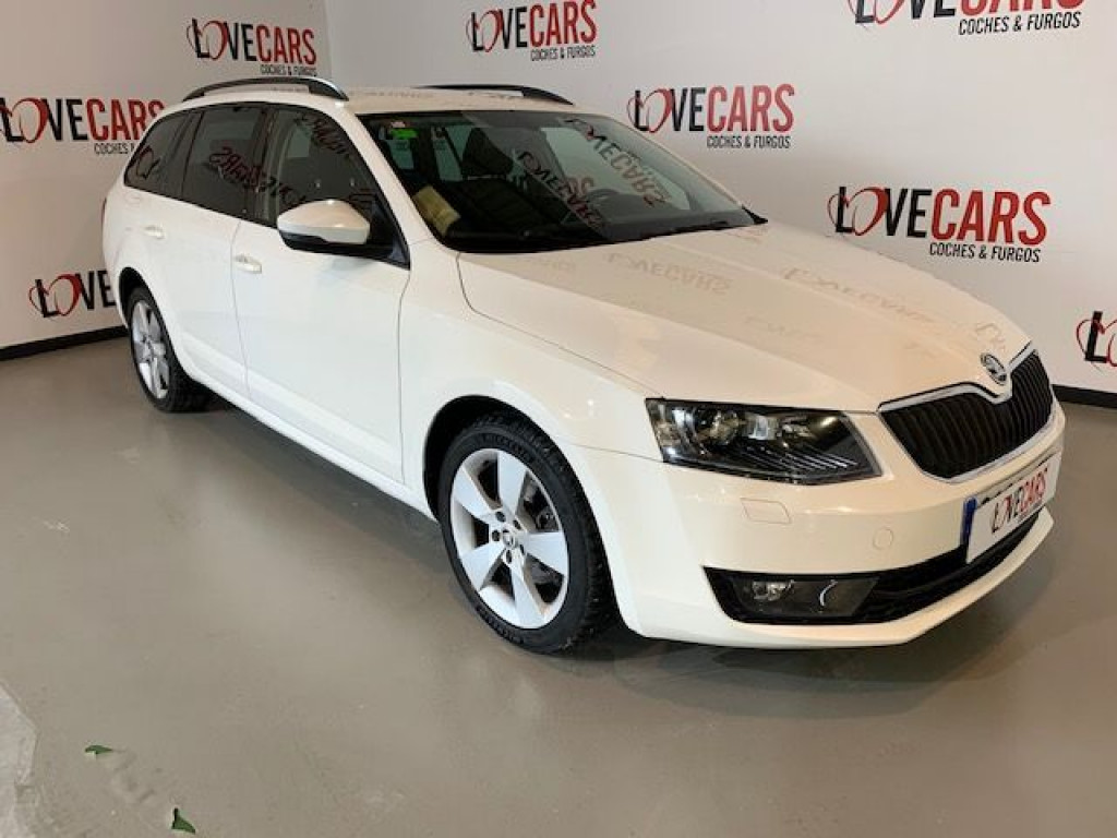 SKODA OCTAVIA COMBI 2.0 TDI S&S STYLE 150 de segunda mano