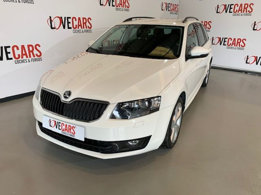 SKODA OCTAVIA COMBI 2.0 TDI S&S STYLE 150 de segunda mano