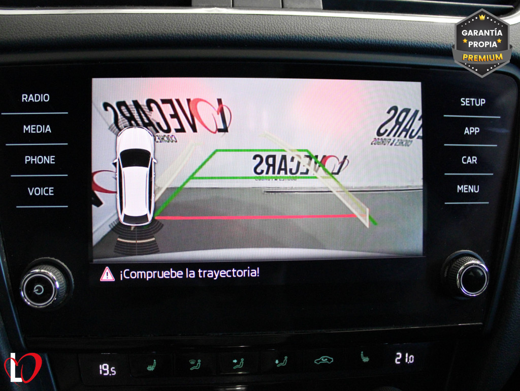 SKODA OCTAVIA SCOUT 2.0 TDI DSG 4X4 SCOUT 150 de segunda mano