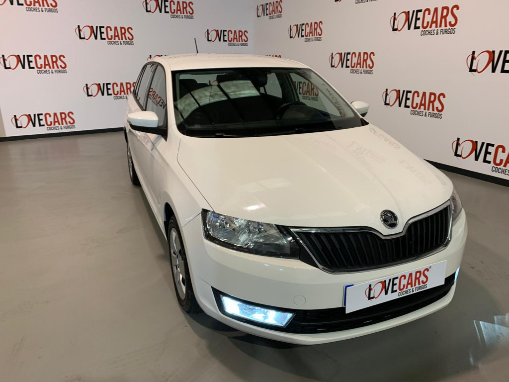 SKODA RAPID 1.4 TDI SPACEBACK AMBITION GPS de segunda mano