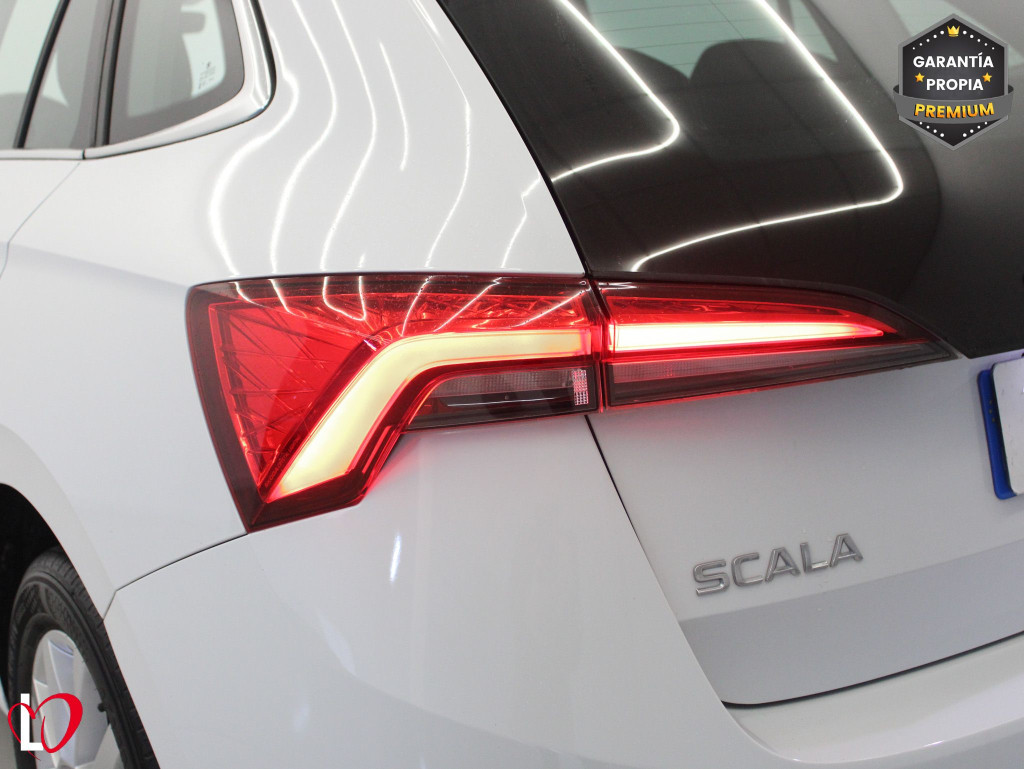 SKODA SCALA 1.0 TSI AMBITION 110 de segunda mano