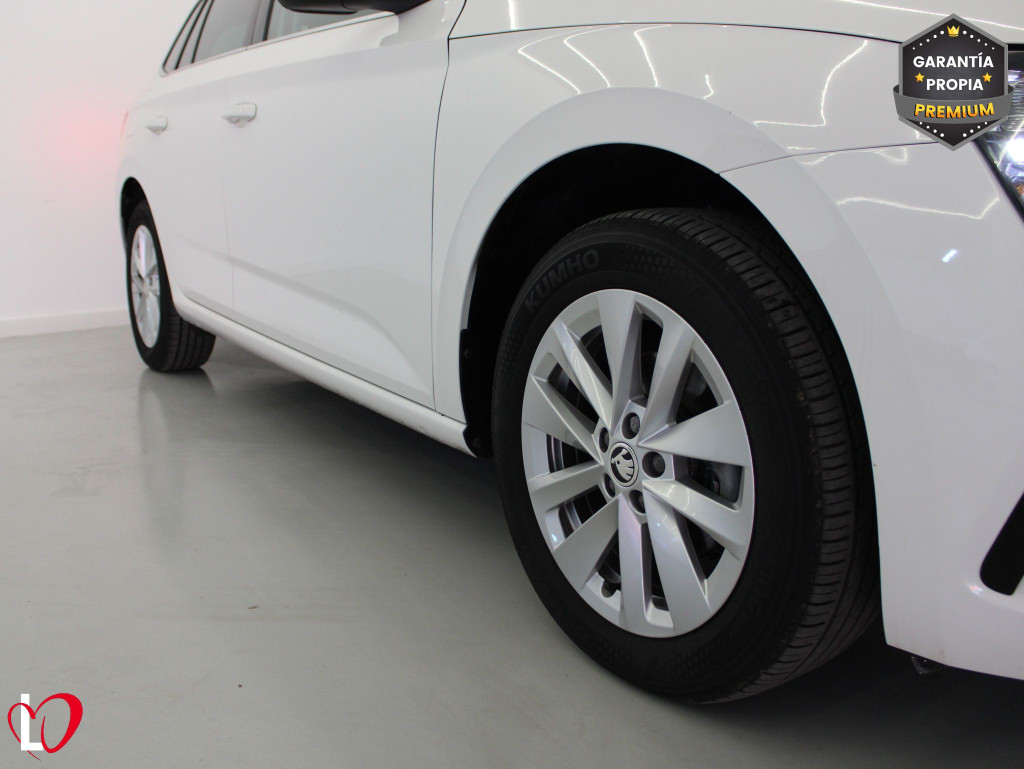 SKODA SCALA 1.0 TSI AMBITION 110 de segunda mano