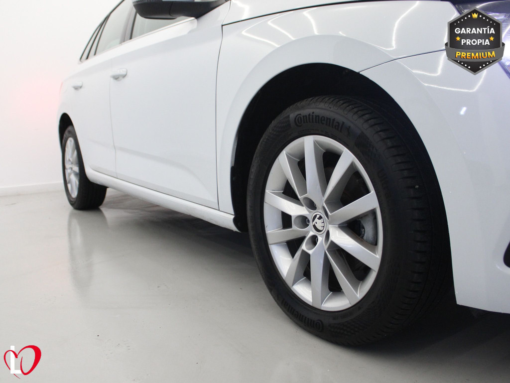 SKODA SCALA 1.0 TSI AMBITION 110 de segunda mano