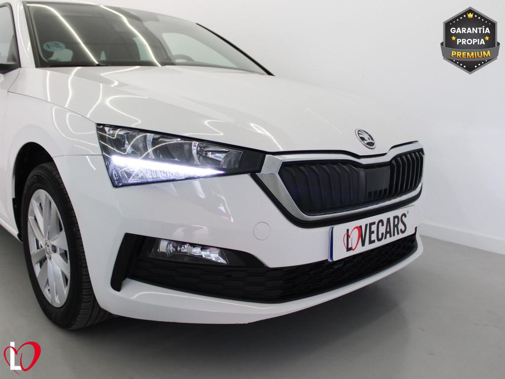 SKODA SCALA 1.0 TSI AMBITION 6 VEL 110 de segunda mano