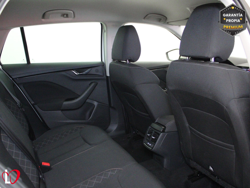 SKODA SCALA 1.0 TSI AMBITION 6 VEL 110 de segunda mano