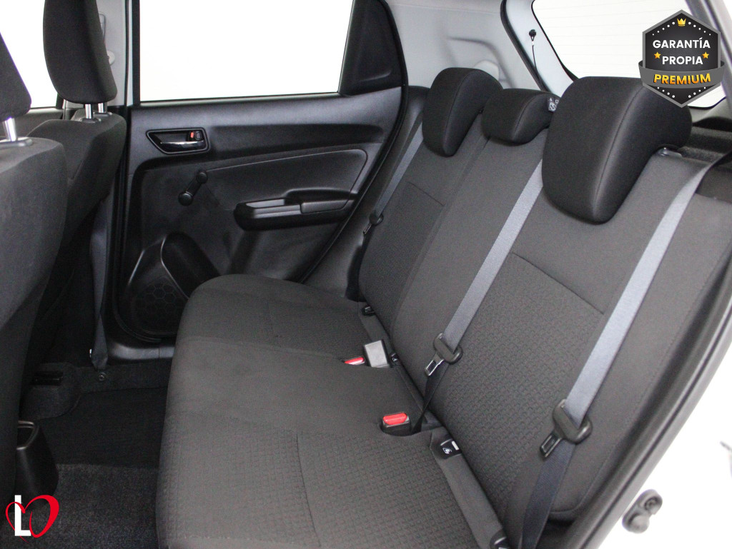 SUZUKI SWIFT 1.2 DJET HYBRID 83 de segunda mano