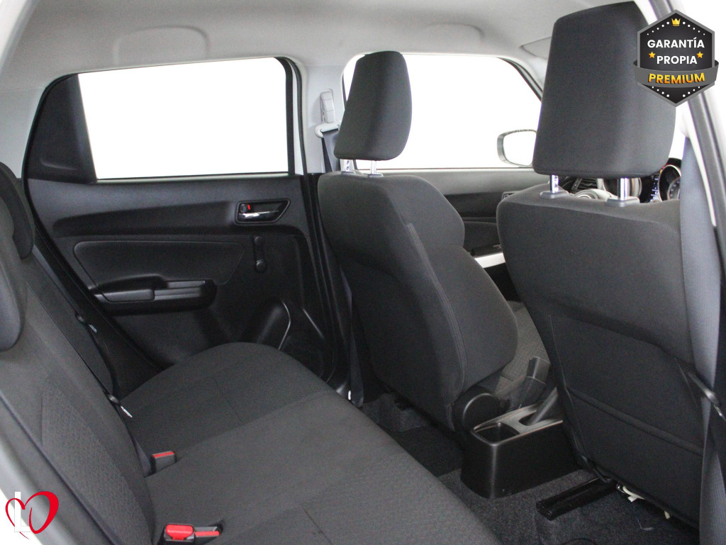 SUZUKI SWIFT 1.2 DJET HYBRID 83 de segunda mano