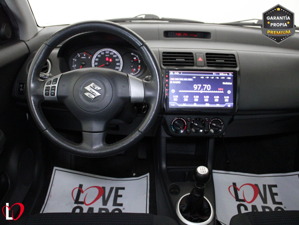 SUZUKI SWIFT 1.3 de segunda mano