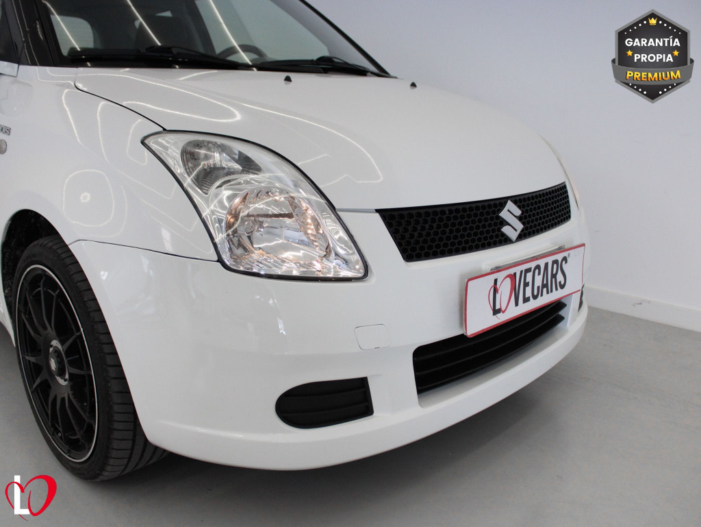 SUZUKI SWIFT 1.3 de segunda mano