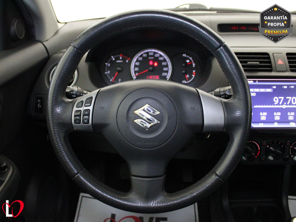 SUZUKI SWIFT 1.3 de segunda mano