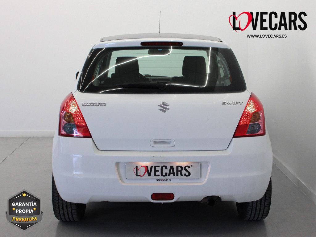 SUZUKI SWIFT 1.3 de segunda mano