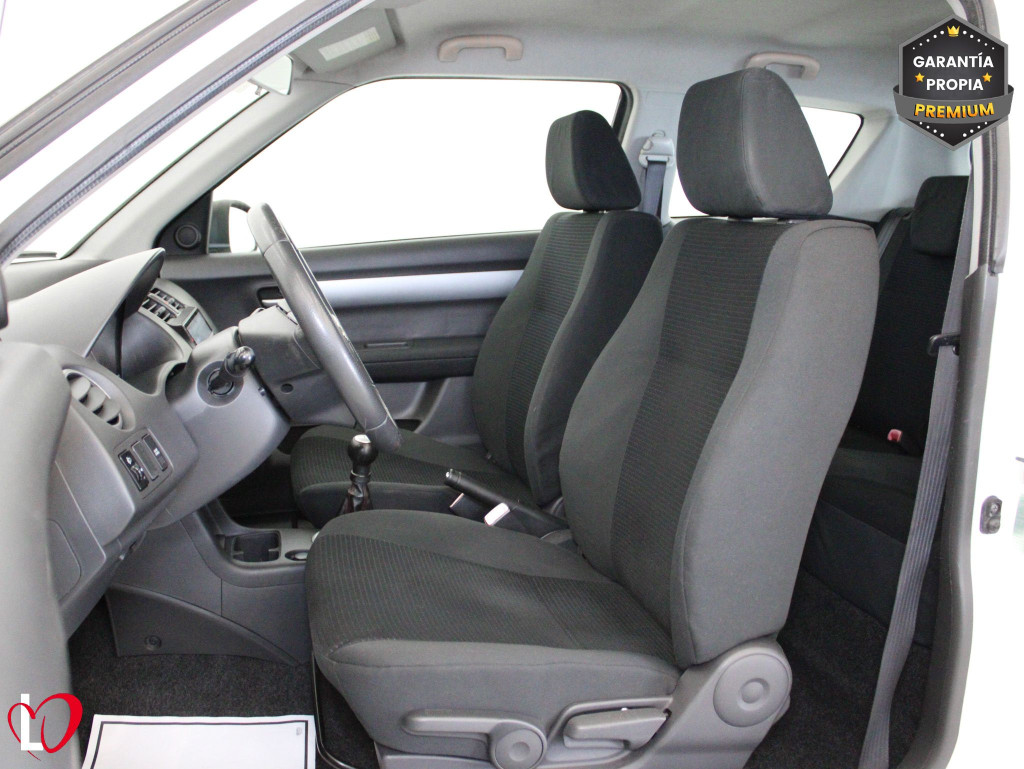 SUZUKI SWIFT 1.3 de segunda mano