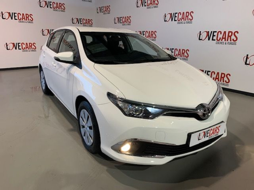 TOYOTA AURIS 1.4 D-4D BUSINESS 90CV de segunda mano