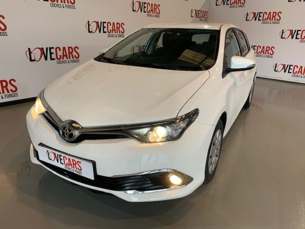 TOYOTA AURIS 1.4 D-4D BUSINESS 90CV de segunda mano