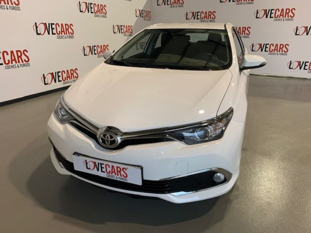 TOYOTA AURIS 1.4 D-4D BUSINESS 90CV de segunda mano