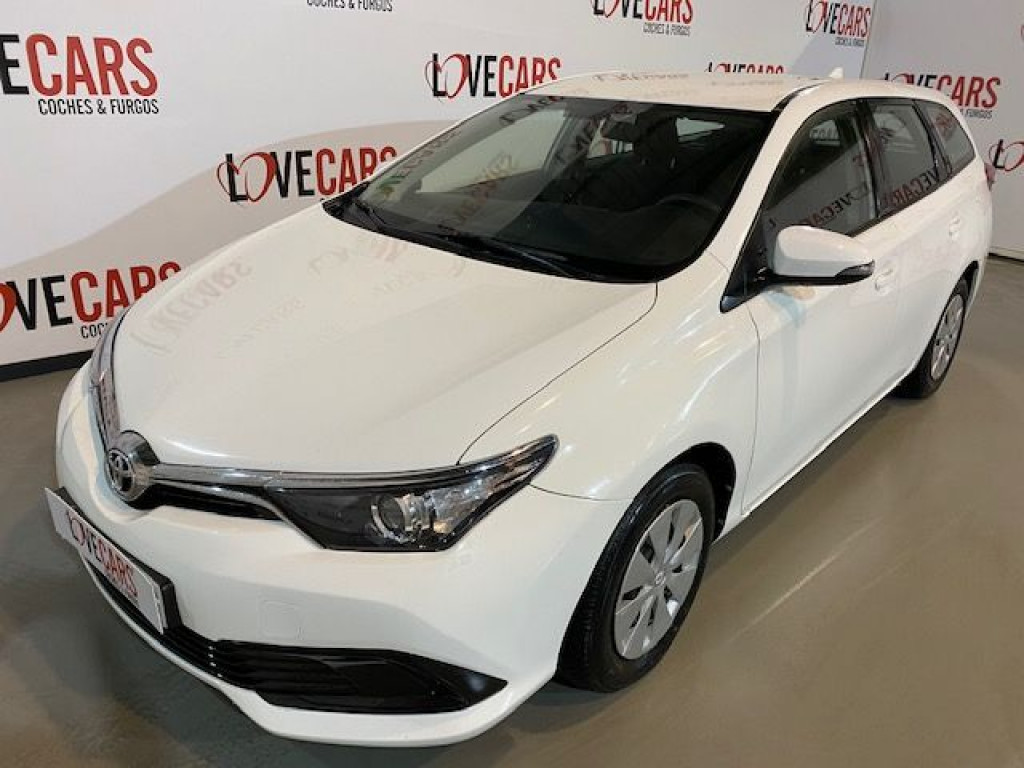 TOYOTA AURIS 1.4D-4D BUSINESS FAMILIAR 90 de segunda mano