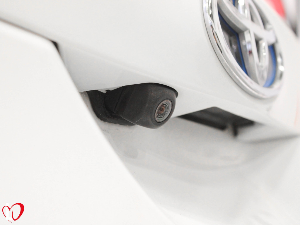 TOYOTA AURIS 1.8 AUTOM. HYBRID FEEL EDITION 140 de segunda mano