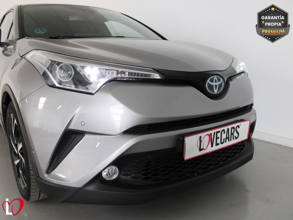 TOYOTA C-HR 1.8 HYBRID ADVANCE 125 de segunda mano