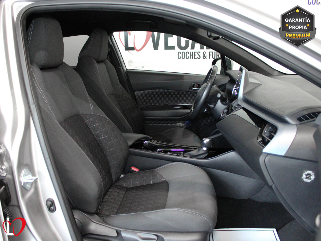 TOYOTA C-HR 2.0 HYBR. TEAM 184 de segunda mano