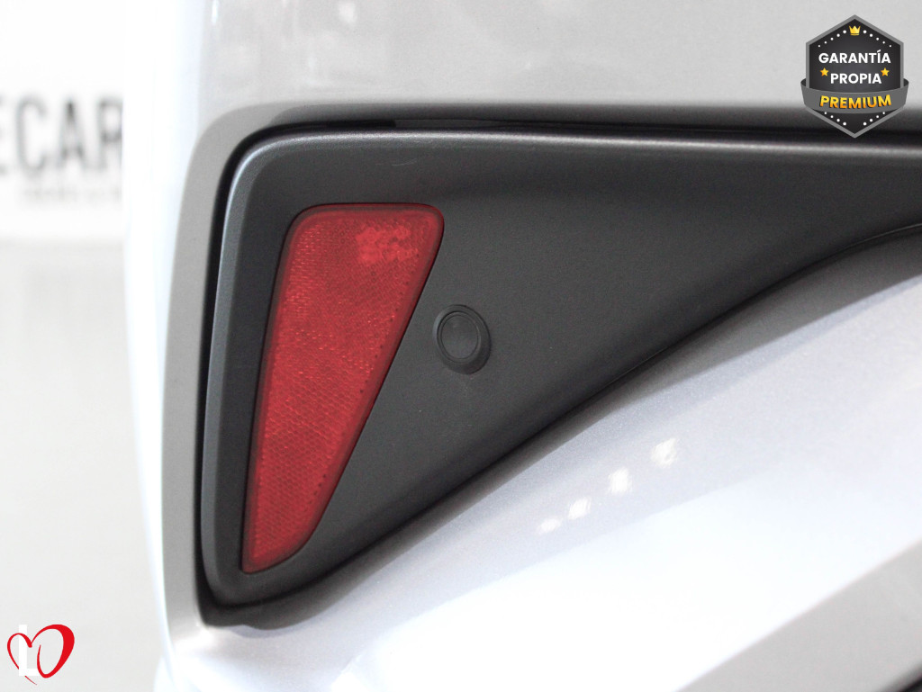 TOYOTA C-HR 2.0 HYBR. TEAM 184 de segunda mano