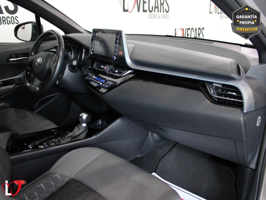 TOYOTA C-HR 2.0 HYBR. TEAM 184 de segunda mano