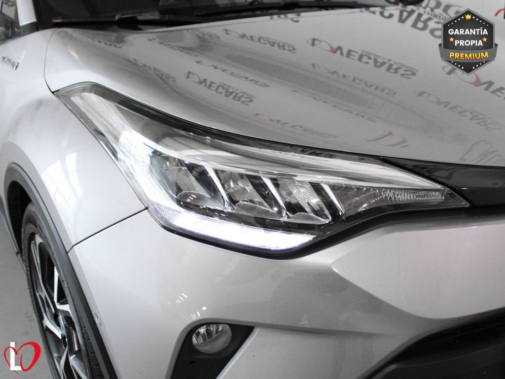 TOYOTA C-HR 2.0 HYBR. TEAM 184 de segunda mano
