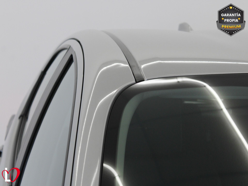 TOYOTA YARIS 1.5 HYBRID AUTO CORFORT  116 de segunda mano