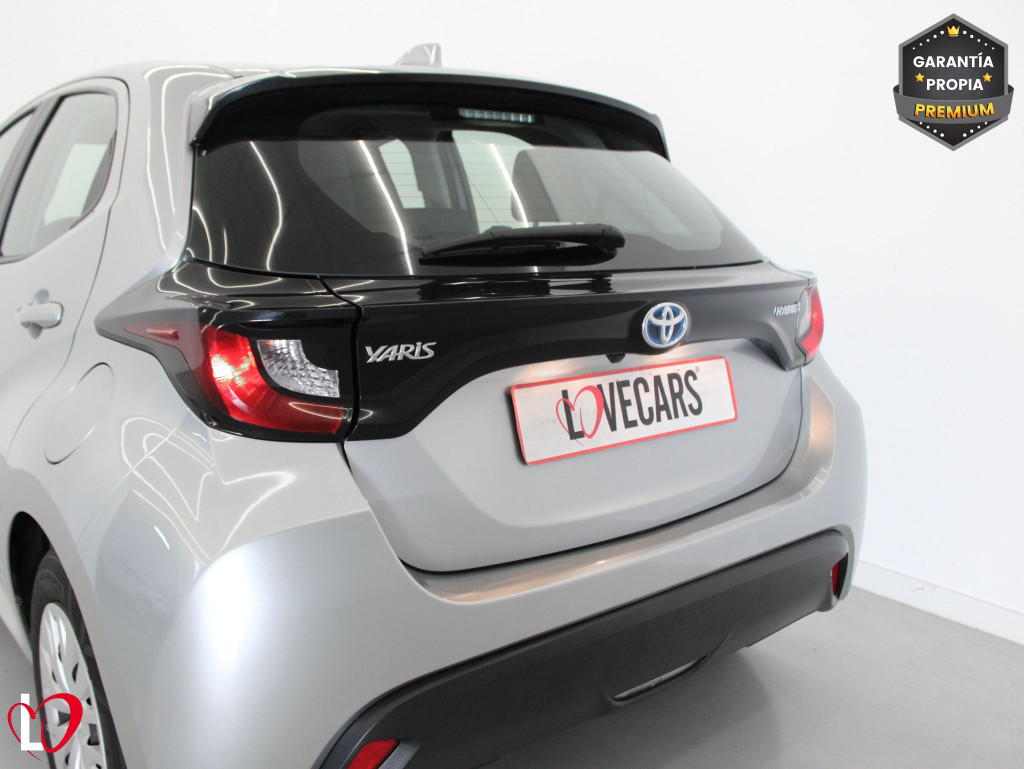 TOYOTA YARIS 1.5 HYBRID AUTO CORFORT  116 de segunda mano