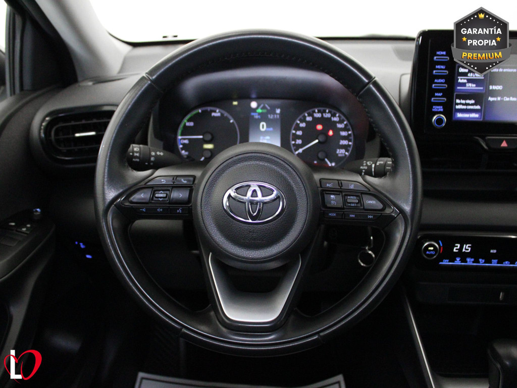 TOYOTA YARIS 1.5 HYBRID AUTO CORFORT  116 de segunda mano