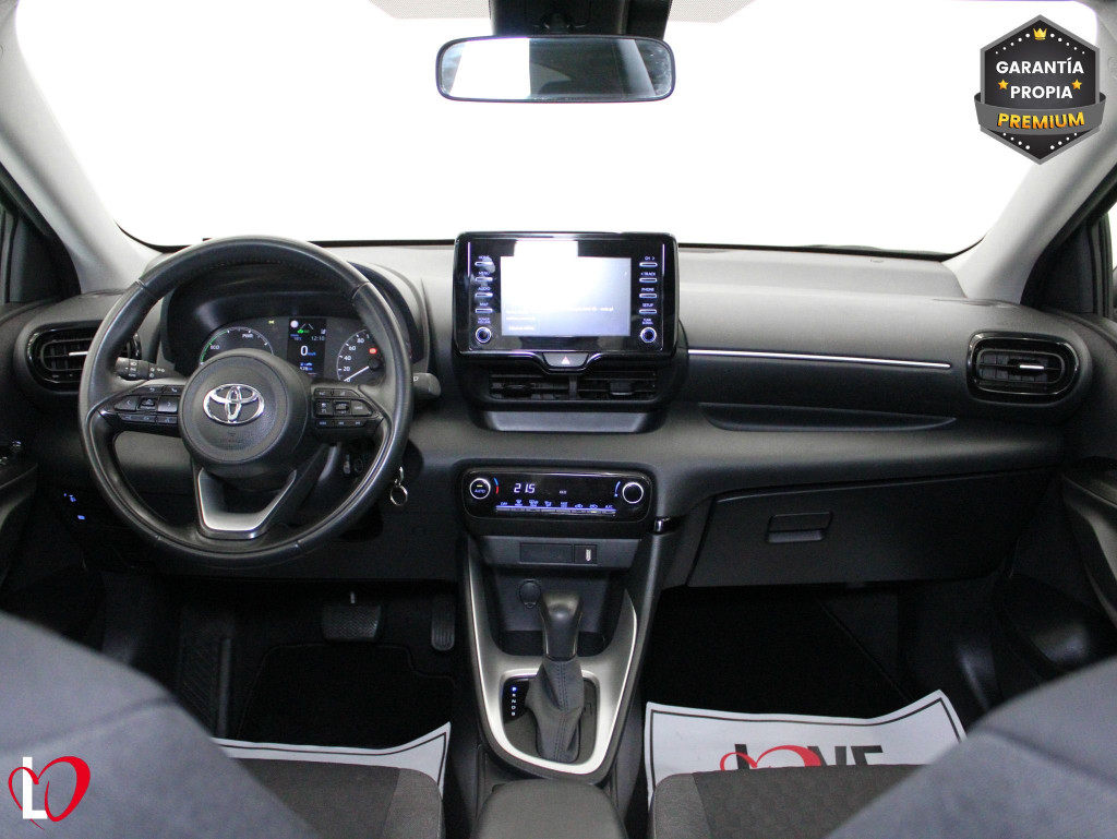 TOYOTA YARIS 1.5 HYBRID AUTO CORFORT  116 de segunda mano