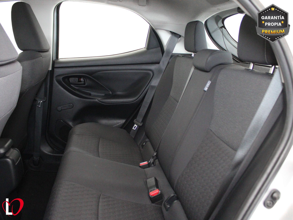 TOYOTA YARIS 1.5 HYBRID AUTO CORFORT  116 de segunda mano