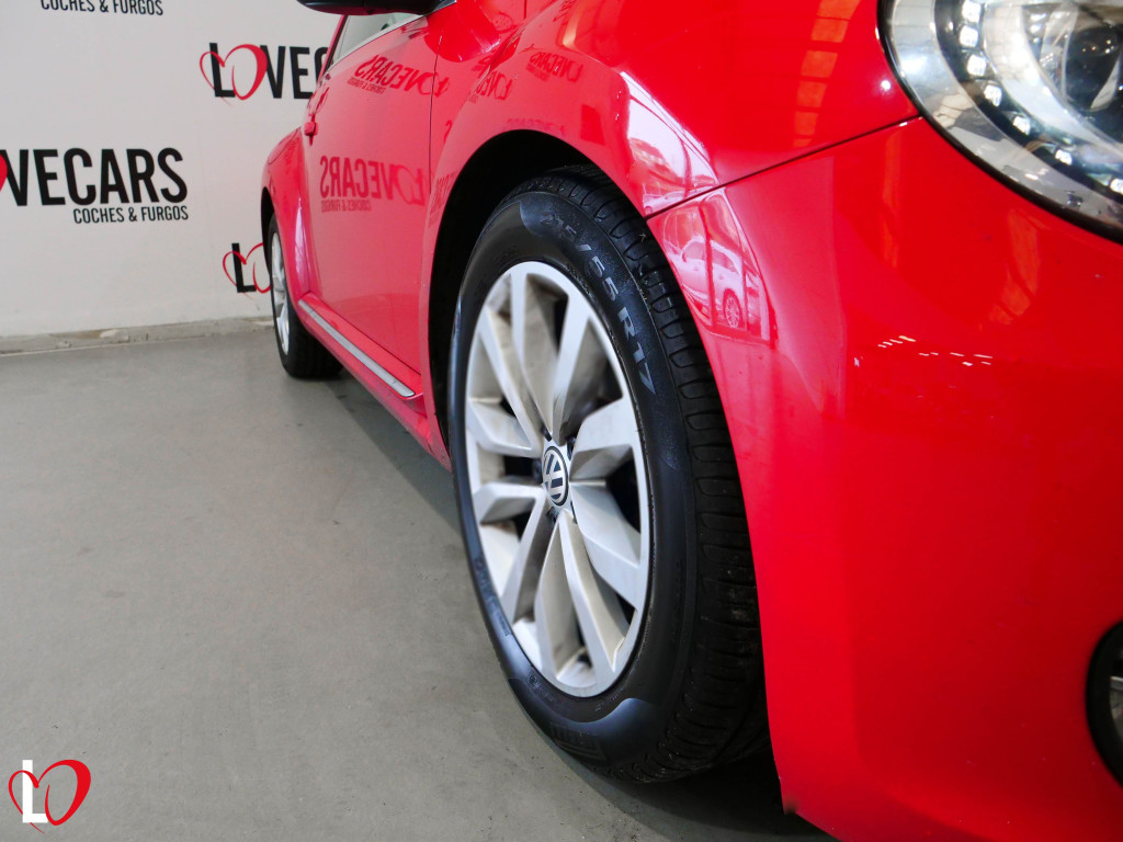 VOLKSWAGEN BEETLE 2.0 TDI DSG SPORT 140 de segunda mano