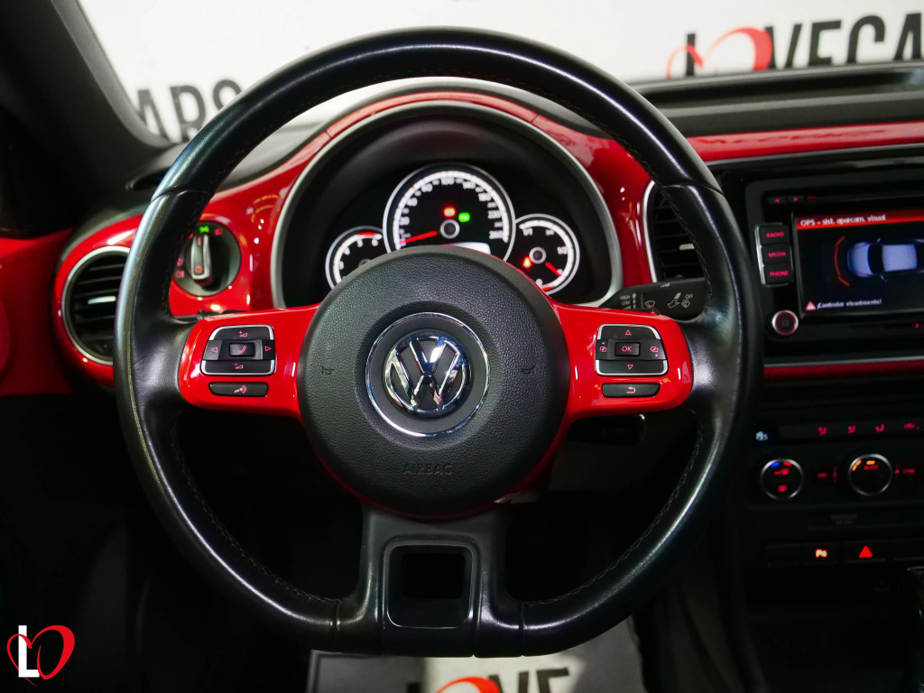 VOLKSWAGEN BEETLE 2.0 TDI DSG SPORT 140 de segunda mano