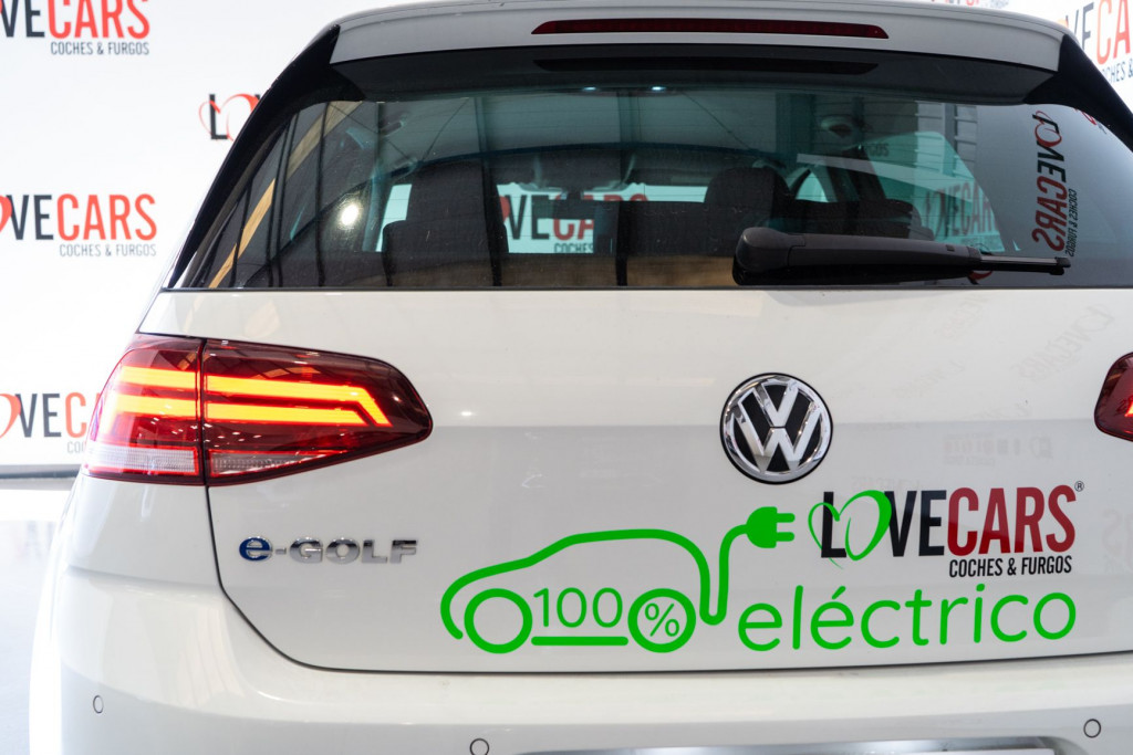 VOLKSWAGEN eGOLF ePOWER 100KW 136CV de segunda mano
