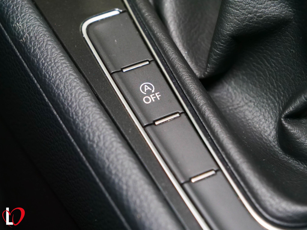VOLKSWAGEN GOLF 1.6 TDI ADVANCE 115 de segunda mano
