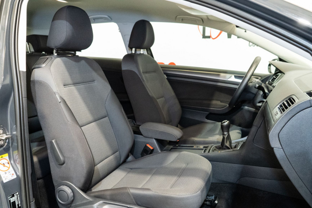 VOLKSWAGEN GOLF 1.6 TDI COMFORTLINE 115 de segunda mano