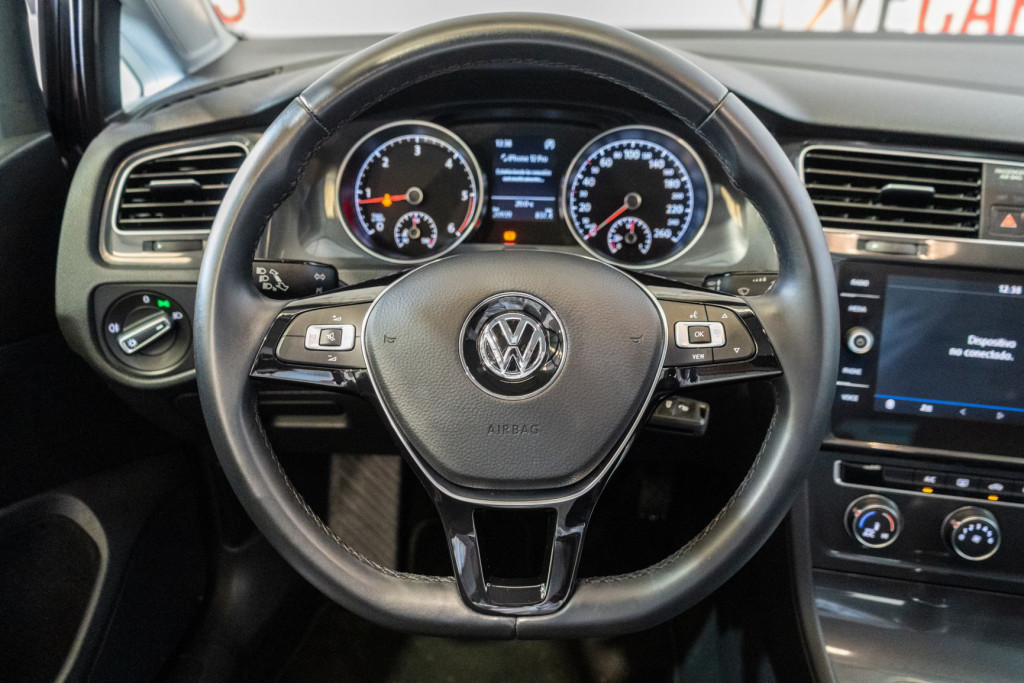 VOLKSWAGEN GOLF 1.6 TDI COMFORTLINE 115 de segunda mano