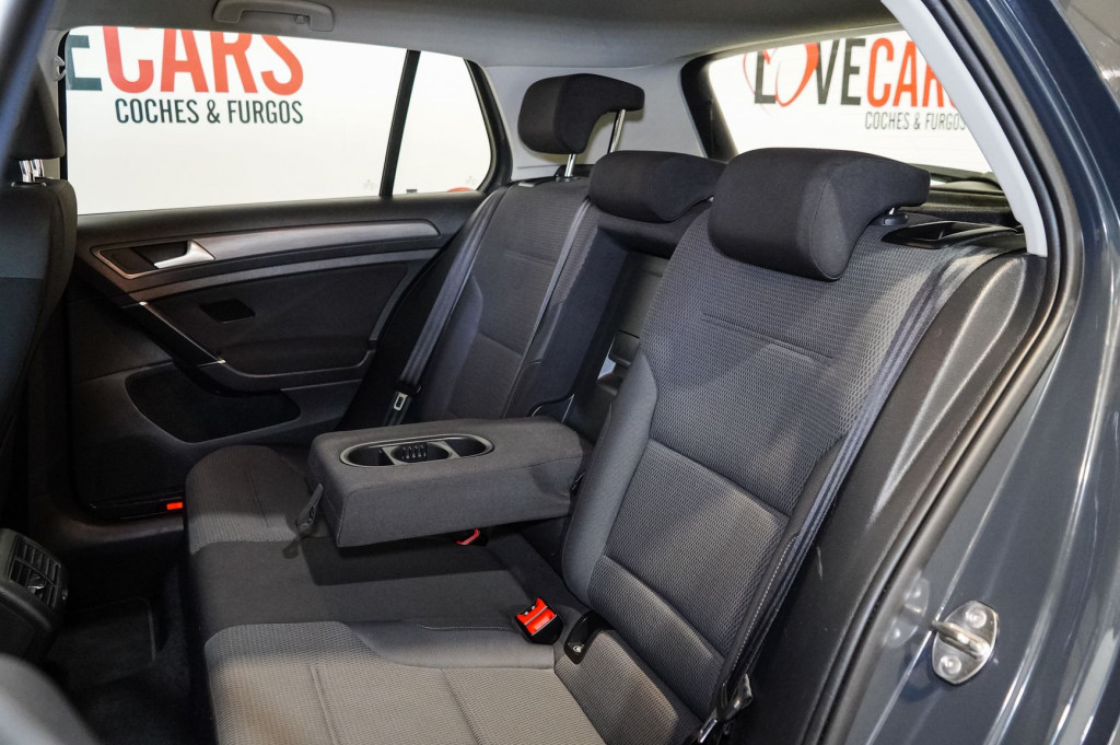 VOLKSWAGEN GOLF 1.6 TDI DSG-7 CONFORT 115 de segunda mano