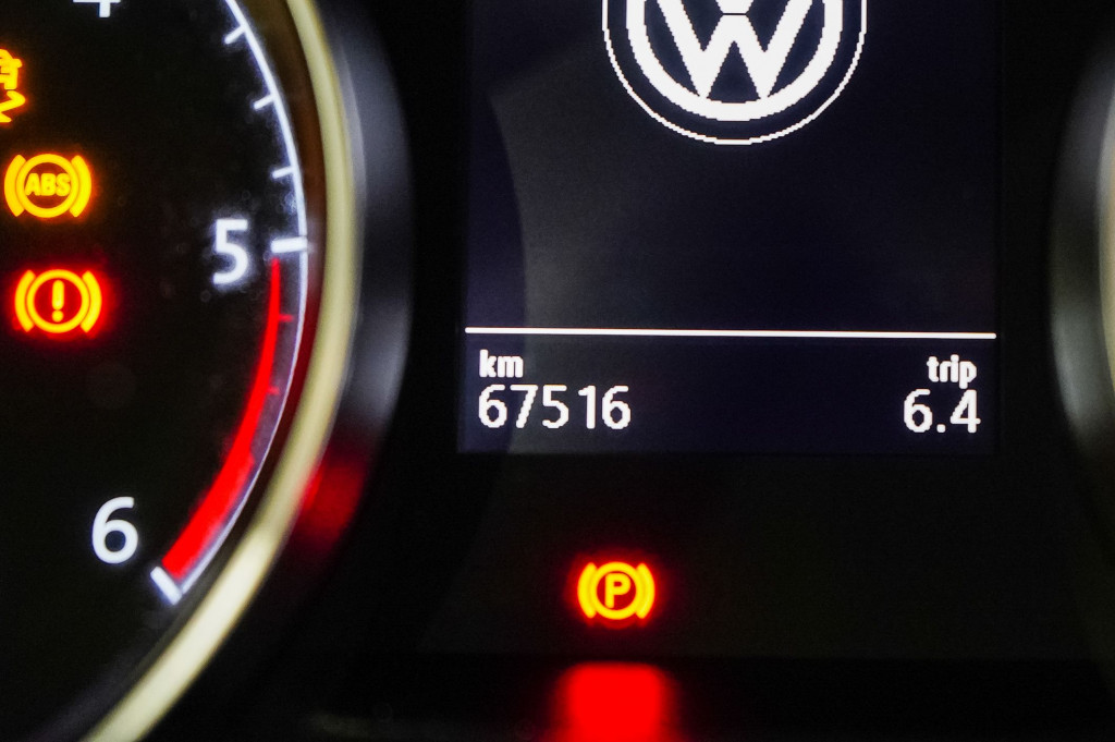 VOLKSWAGEN GOLF 1.6 TDI DSG BMT ADVANCE 110 de segunda mano