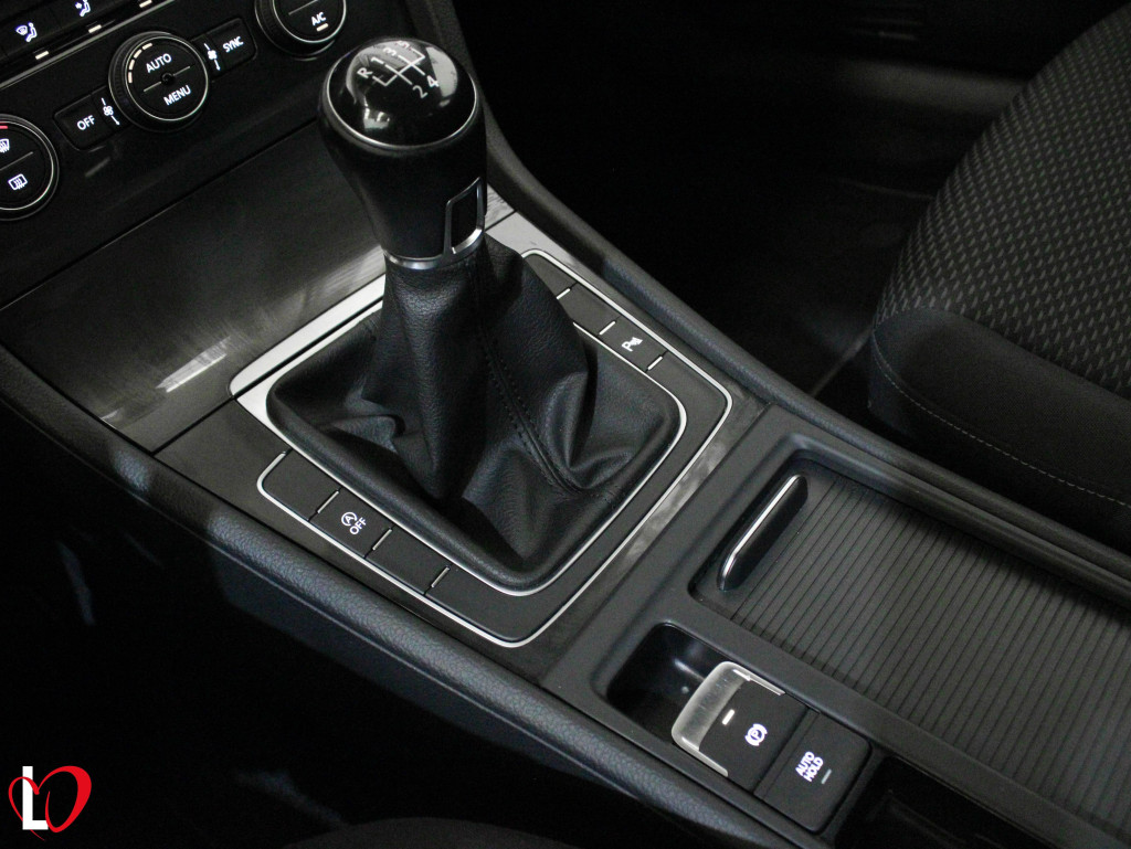 VOLKSWAGEN GOLF 1.6 TDI Ready2Go 115 de segunda mano