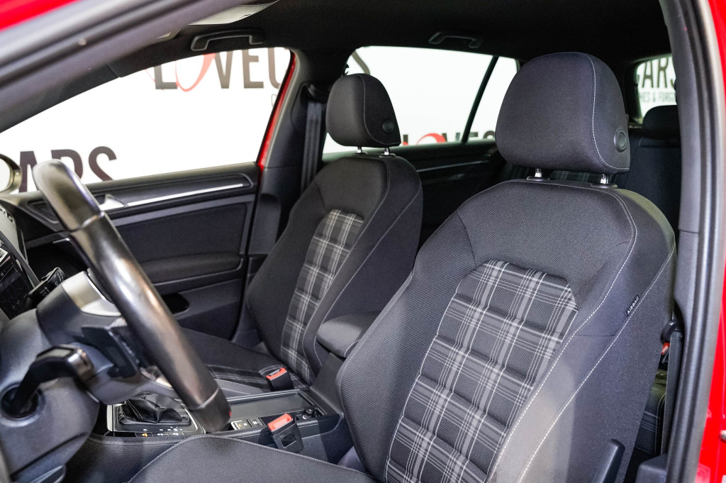 VOLKSWAGEN GOLF 2.0 TDI DSG-7 GTD 184 de segunda mano