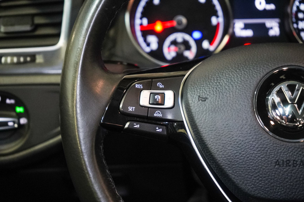 VOLKSWAGEN GOLF 2.0 TDI DSG COMFORTLINE 150 de segunda mano