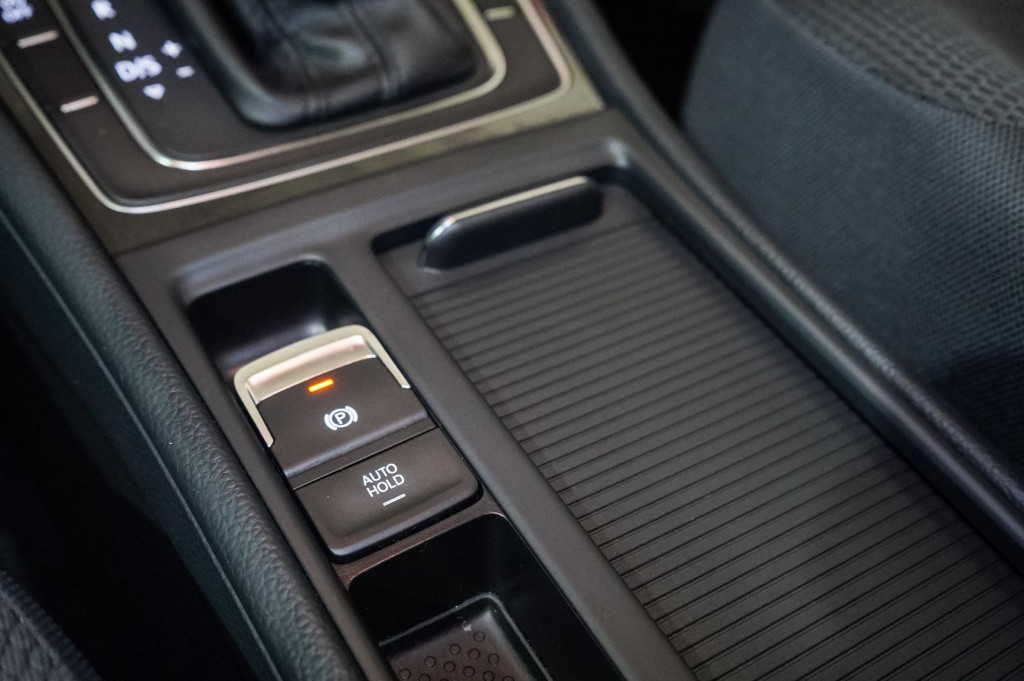 VOLKSWAGEN GOLF 2.0 TDI DSG COMFORTLINE 150 de segunda mano