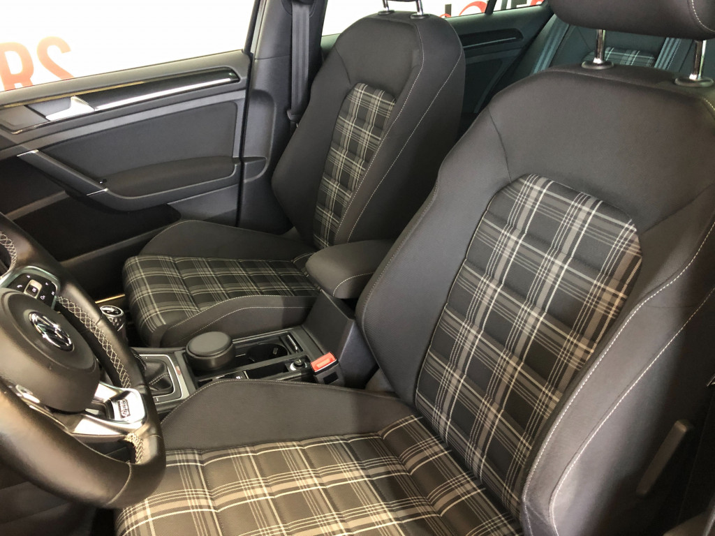 VOLKSWAGEN GOLF 2.0 TDI GTD 5P TECHO 183 de segunda mano