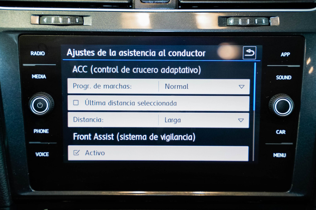 VOLKSWAGEN GOLF VARIANT 1.6 TDI ADVANCE 115 de segunda mano
